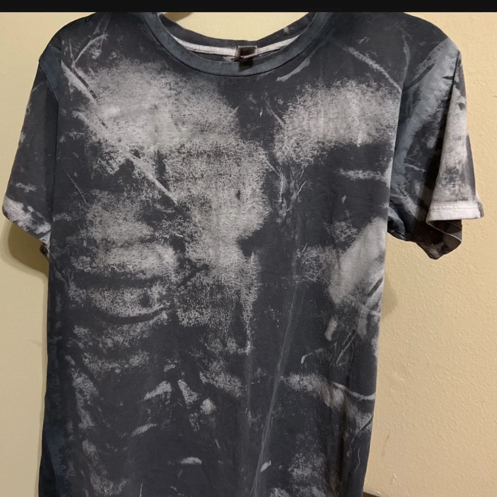 Size large - Picture 2 of 2
